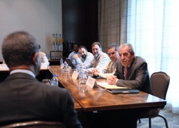 Leonel se reúne con Eduardo Frei, jefe Misión OEA