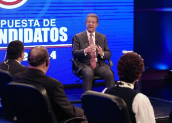Leonel: «inflación no cede, pese a inventos del gobierno»