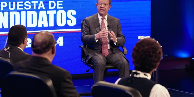 Leonel: «inflación no cede, pese a inventos del gobierno»
