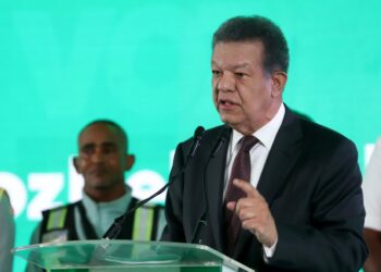 Leonel afirma Abinader fomenta una economía informal