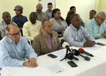 Centrales se ponen «donde el oficialismo las vea»