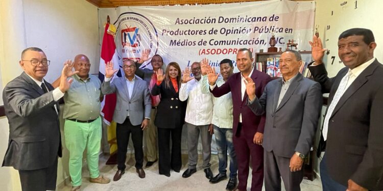 Asodoprom juramenta comisión de abogados