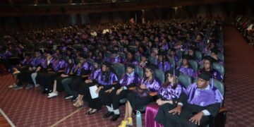UASD gradúa 369 jóvenes en 9 idiomas