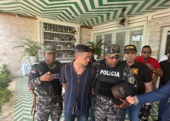 Se entrega líder de asaltantes del Popular