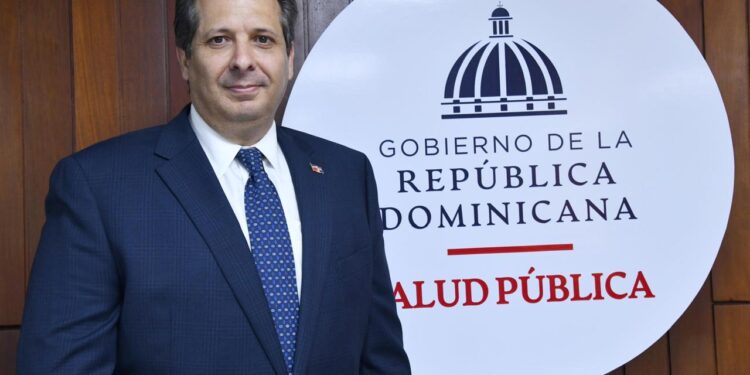 Ministro de Salud suspende actividades de género