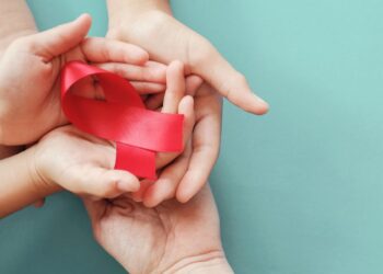 En RD hay casi 3,000 niñas y niños con vih