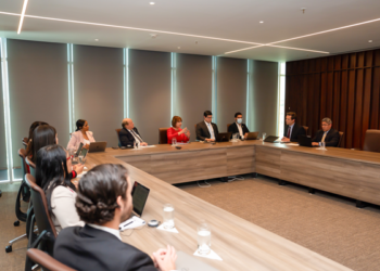 ABA expone a misión FMI resultados del sector e iniciativas institucionales