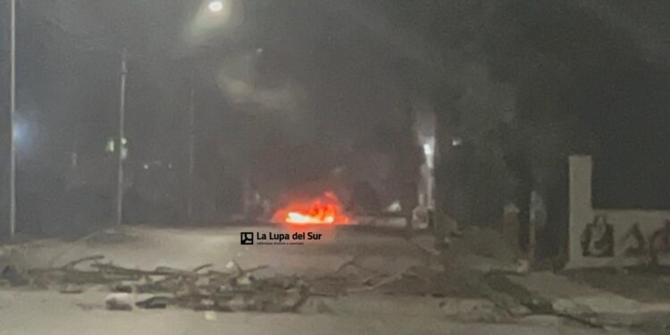 Protestan por apagones en Barahona