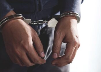 Arrestan mujer por estafa de casi RD$400,000