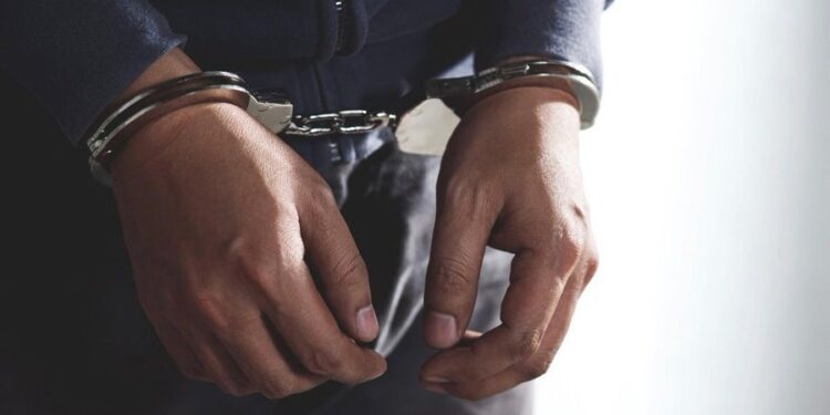 Arrestan mujer por estafa de casi RD$400,000