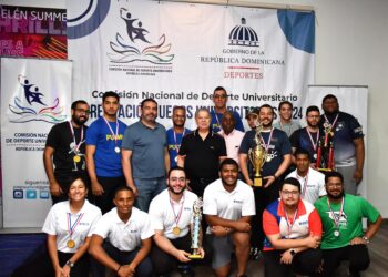 PUCMM campeona torneo boliche