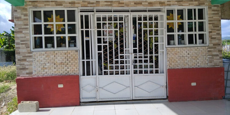 Cierran La Casa del Vino en Neyba