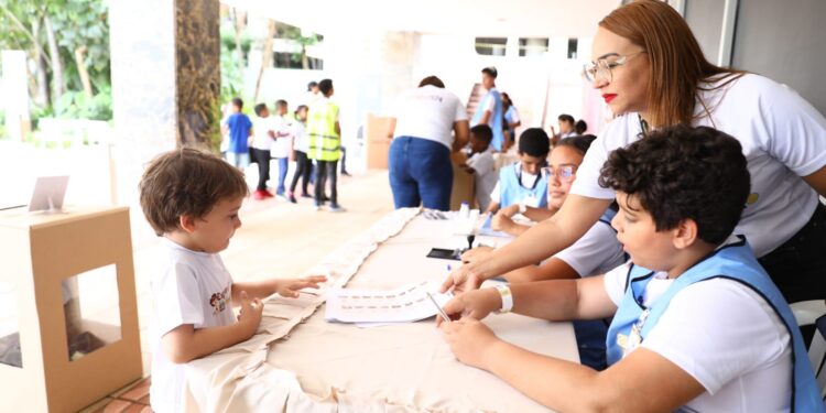 Justicia gana con el 45 % elecciones infantiles de la JCE
