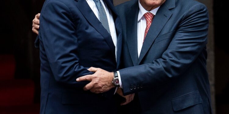 López Obrador se queja de financiamiento de EE.UU., a instituciones opositoras