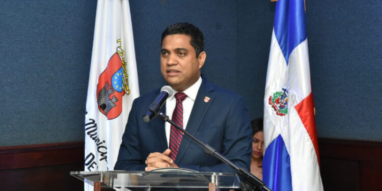 #LosDecretos: Alcalde de La Vega, Kelvin Cruz, es el nuevo ministro de Deportes