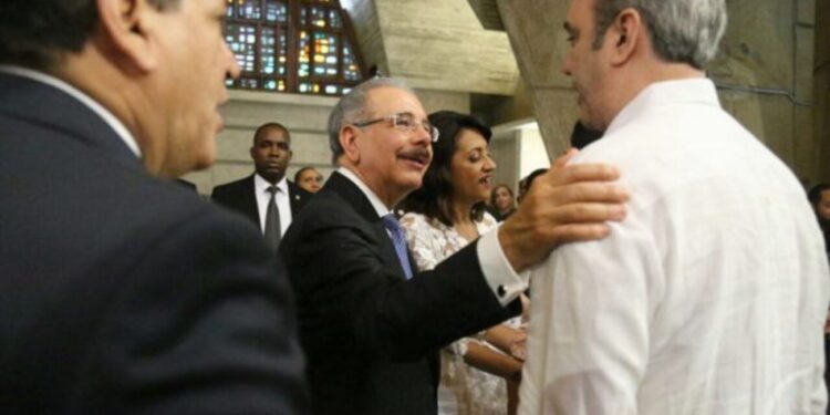 Abinader no «baraja pleitos»: responde a Danilo por posición sobre su reforma