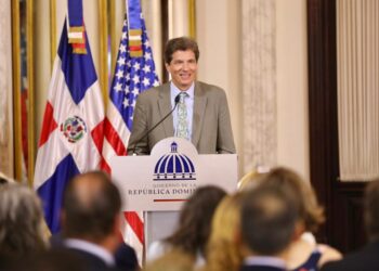 RD y EEUU suscriben acuerdo de «Cielos Abiertos»