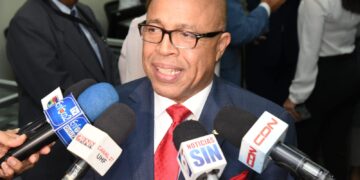 PRM hace «advertecia» a sus legisladores