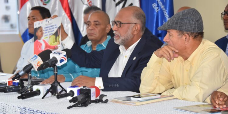 ADP propone consenso para un cambio en el año escolar 2024-2025 priorizando el diálogo