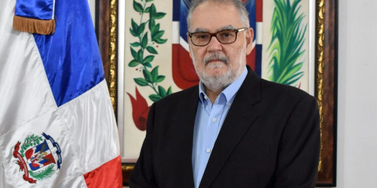 Ceara Hatton nuevo titular de la Sisalril