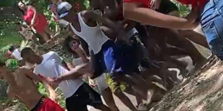 Varios heridos en tiroteo en Los Patos