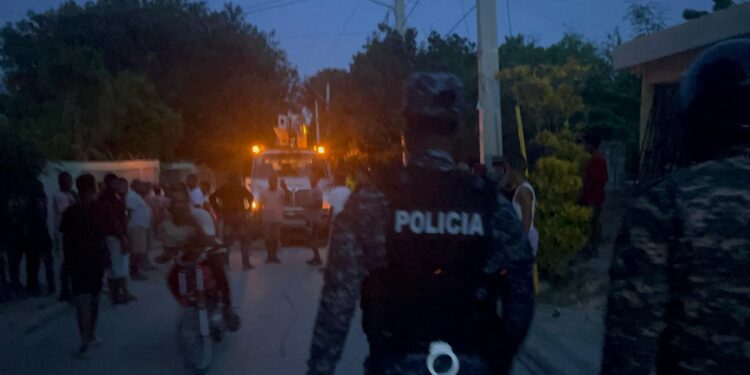 Tensión en Barahona por secuestro de camión de mantenimiento de Edesur