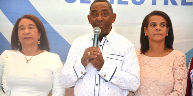 UASD Recinto Barahona recibe profesorado