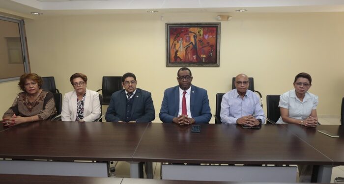 Autoridades UASD sugieren estudio previo a fusión Mescyt – Minerd