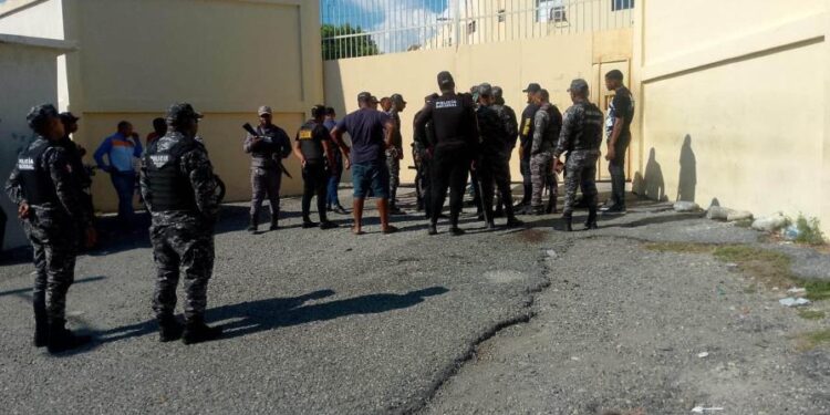 Rescatan coronel secuestrado por privados de libertad