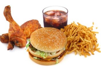 Comidas «rápidas» y «ultraprocesadas» afectan salud cardiovascular