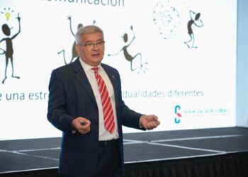 Comunidad periodística debe elevar valor ético y credibilidad
