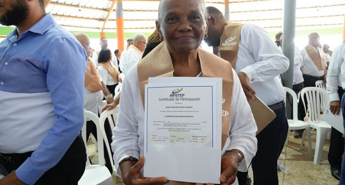 INFOTEP gradúa 427 en Villa Montellano, Puerto Plata