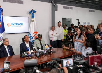 Intrant en «control» de semáforos