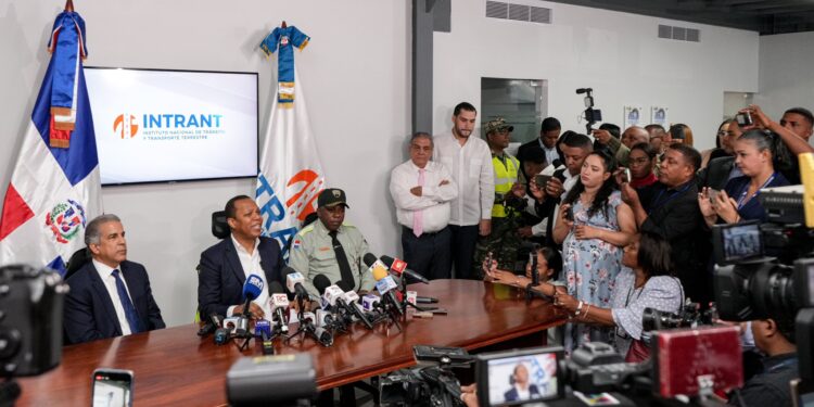 Intrant en «control» de semáforos