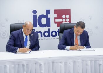 Alfabetizaran digitalmente policías