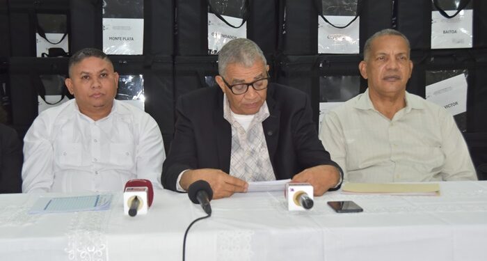 El 77 % del profesorado votó en elecciones ADP