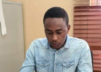 Casimiro exhorta a votar al estudiantado