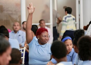 Barahoneros expresan sus inquietudes sobre la Policía