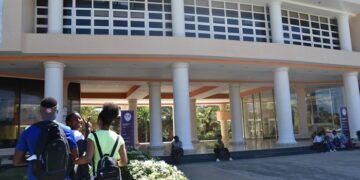 Exhortan estudiantes a votar tranquilos en elecciones
