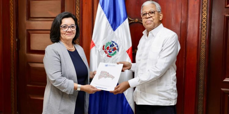 Nueva Coordinadora Residente del Sistema de Naciones Unidas en RD presenta sus Cartas Credenciales al MIREX