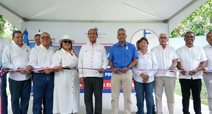 Ya «tienen luz» los 395 residentes de Sabana Inaje