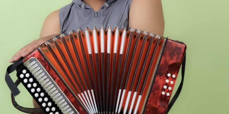 La Fiera «revoluciona» música típica dominicana