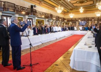 Abinader juramenta comités de apoyo a reforma penitenciaria