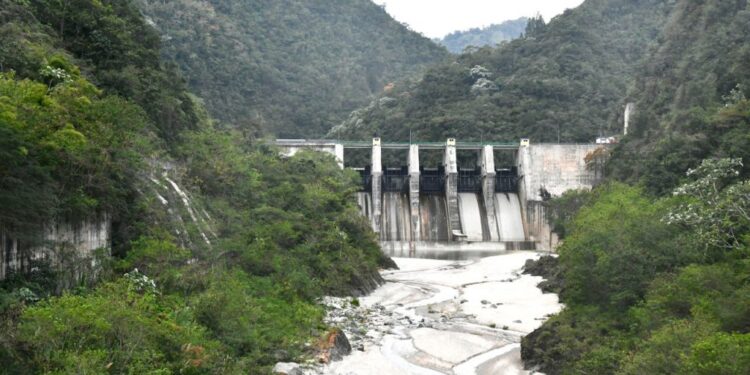 Hoy inicia vaciado presa de Aguacate