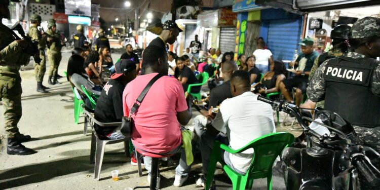 Intervienen centros nocturnos de La Victoria y Baní