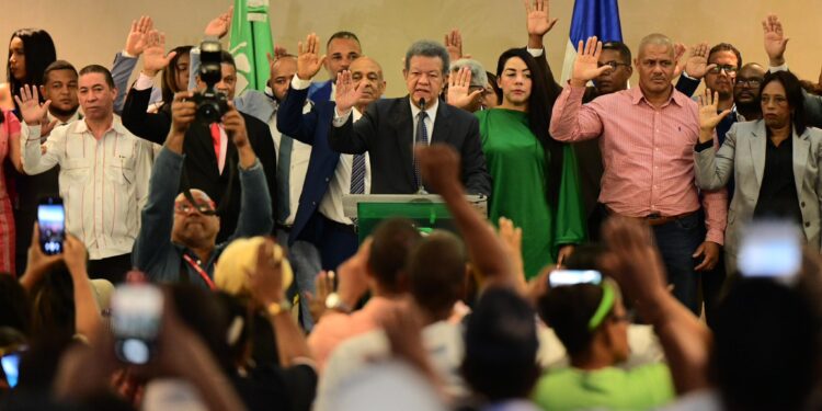 Leonel afirma gobierno «transgrede» toda norma