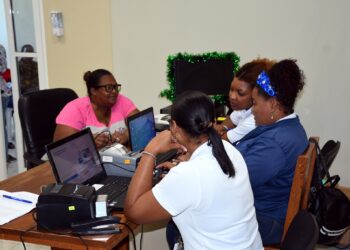 UASD Recinto Barahona desarrolla operativo médico