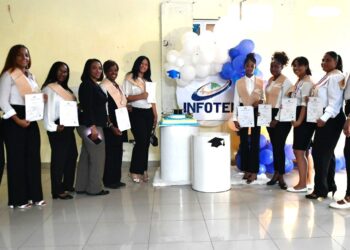 Infotep certifica 108 como nuevos técnicos en La Caleta