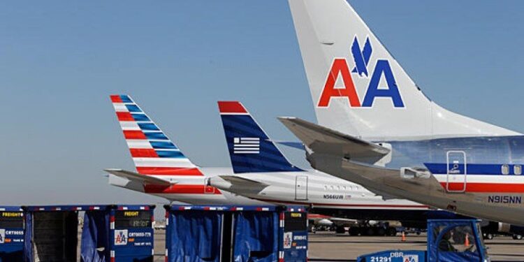 AA suspende vuelos dentro de Estados Unidos