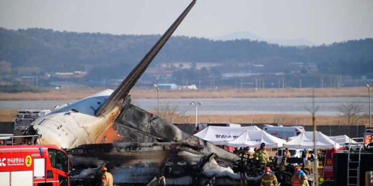 Muertos en siniestro aéreo en Seúl: 179